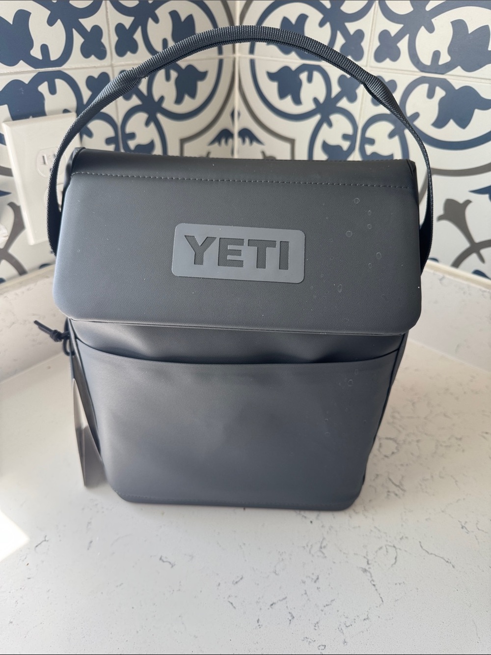 YETI Daytrip Insulated Lunch Bag for Adults - 6L Soft Cooler